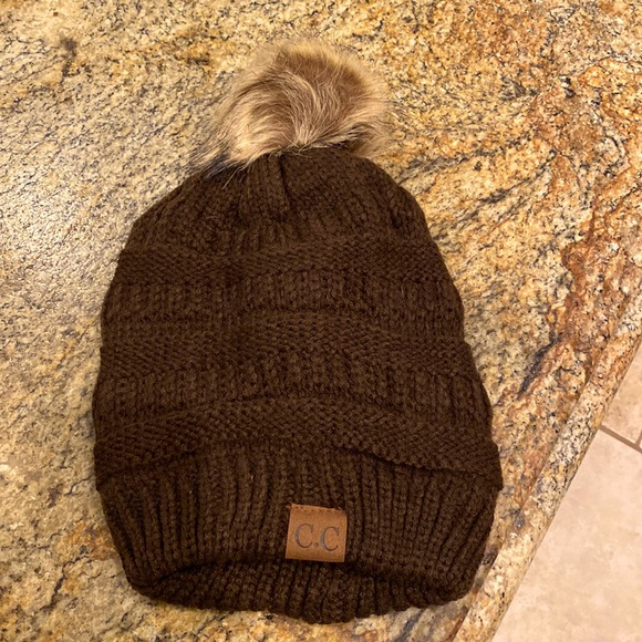 CC beanie Pom knit brown fleece lined - Picture 1 of 5